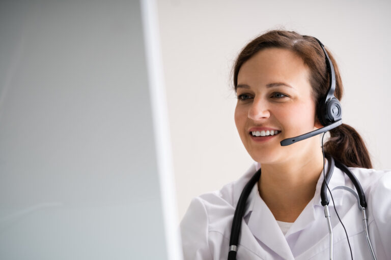 39281083 call center medical service happy doctor 768x512 1